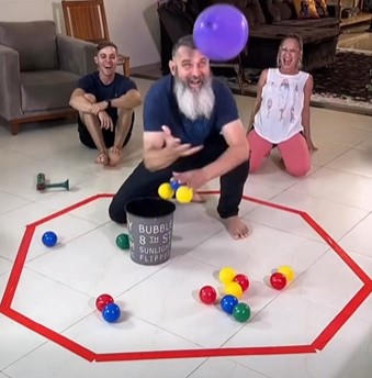 766-jeu_balles2.jpg