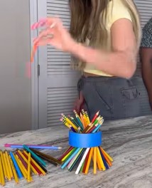 864-jeu_crayons1.jpg